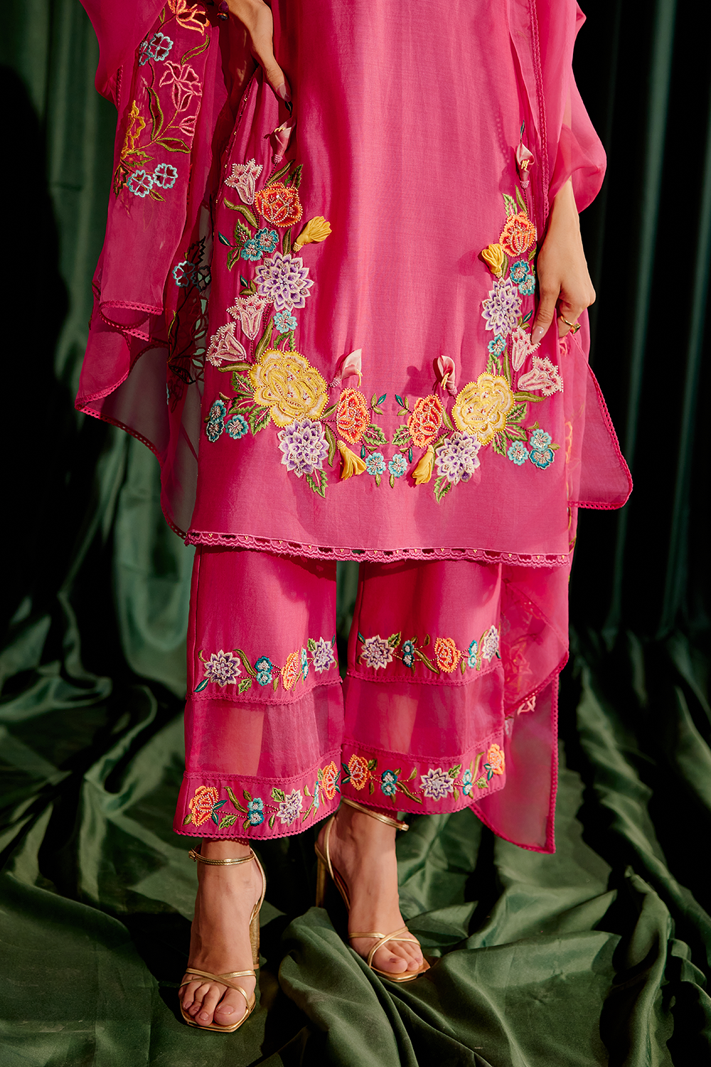 Fuchsia 3D Applique Kurta and Pant with Dupatta