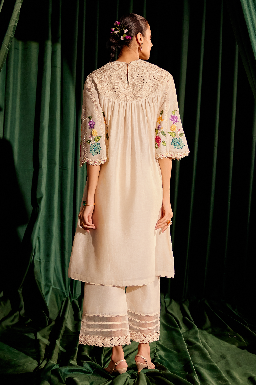 Ivory 3D Floral Applique Detail Kurta with Pant