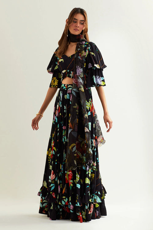 Canupus High Skirt With Blouse