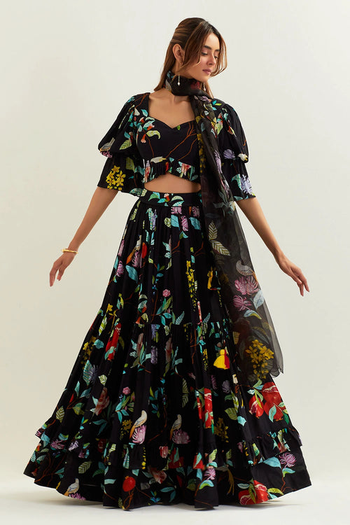 Canupus High Skirt With Blouse