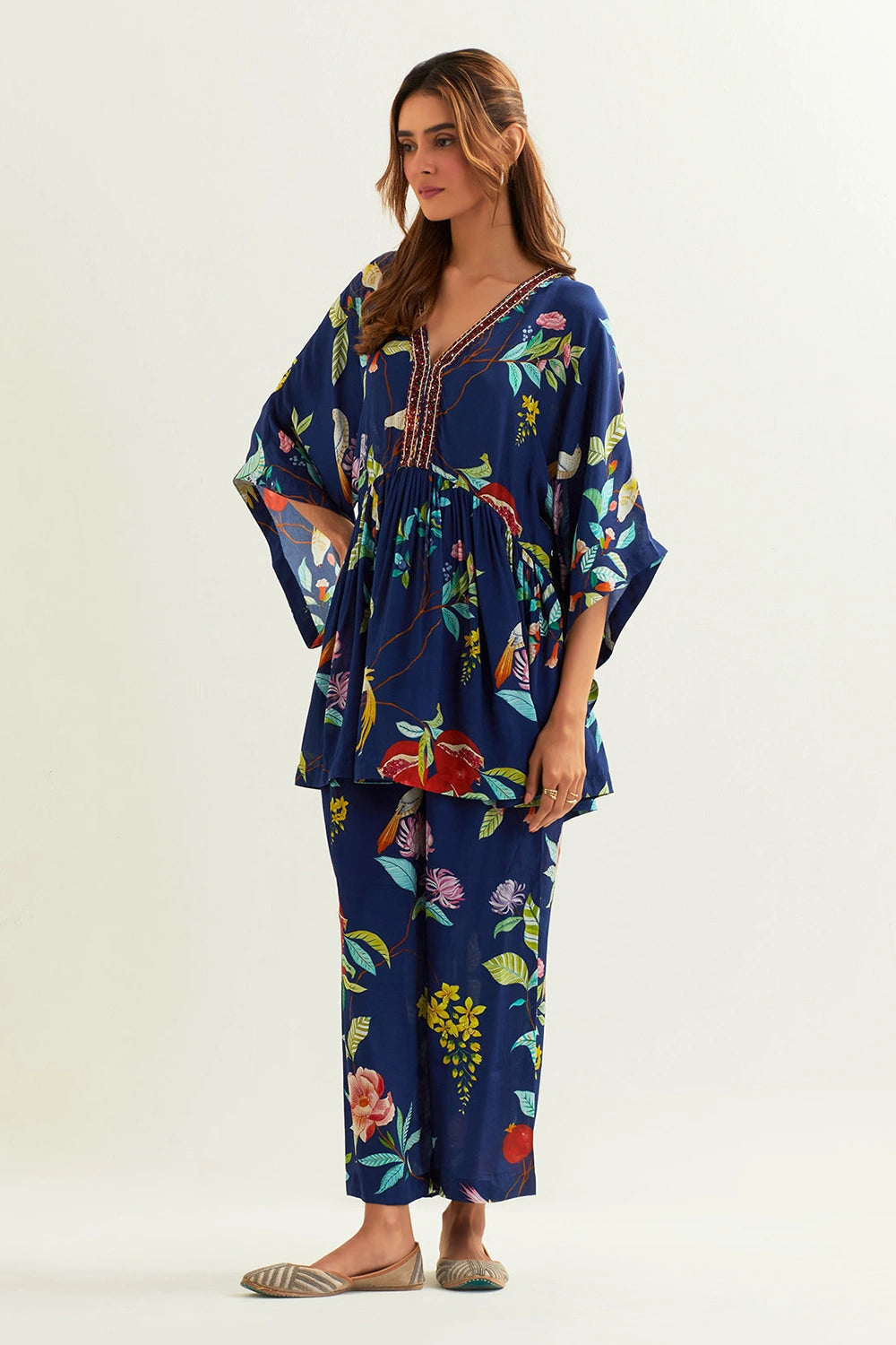 Izar Kurta Set