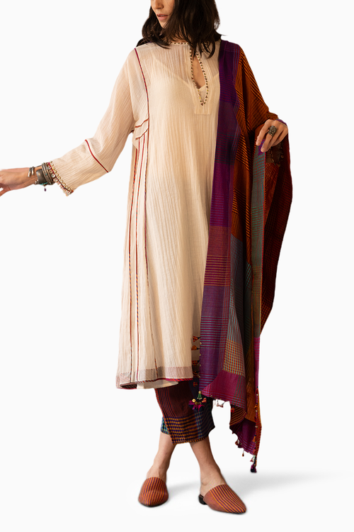 Kafil Kurta with Zahur Pants & Kossey Stole