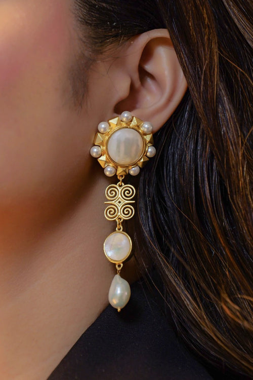 Souvenirs of Style Statement Earrings