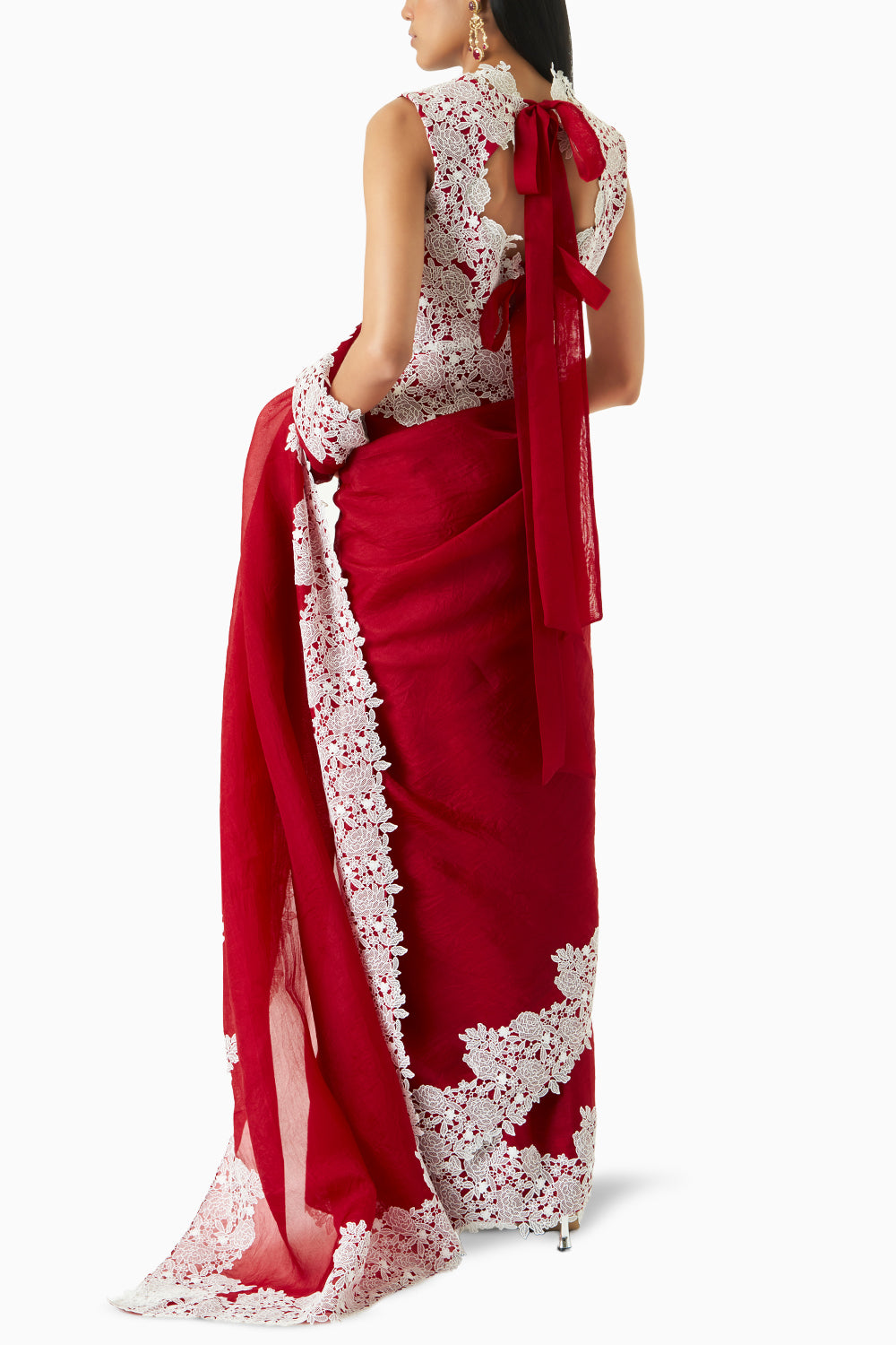 Chic Organza Saree With Lace Blouse