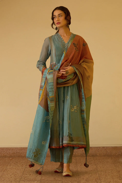 Chhaya Kurta and Pami Pant with Raji Dupatta