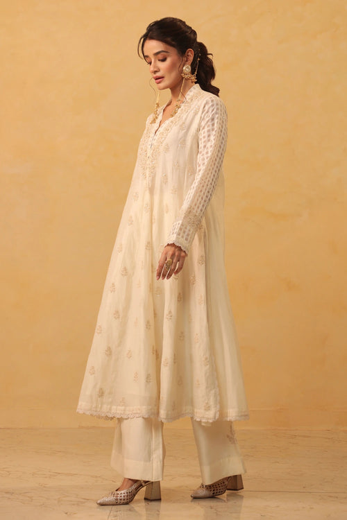 Vaayu Ivory Kalidar Set