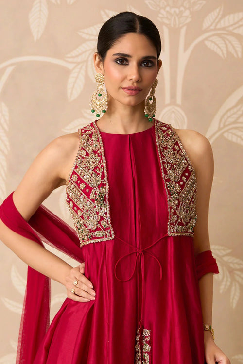 Raabta
Kurta Salwar Set