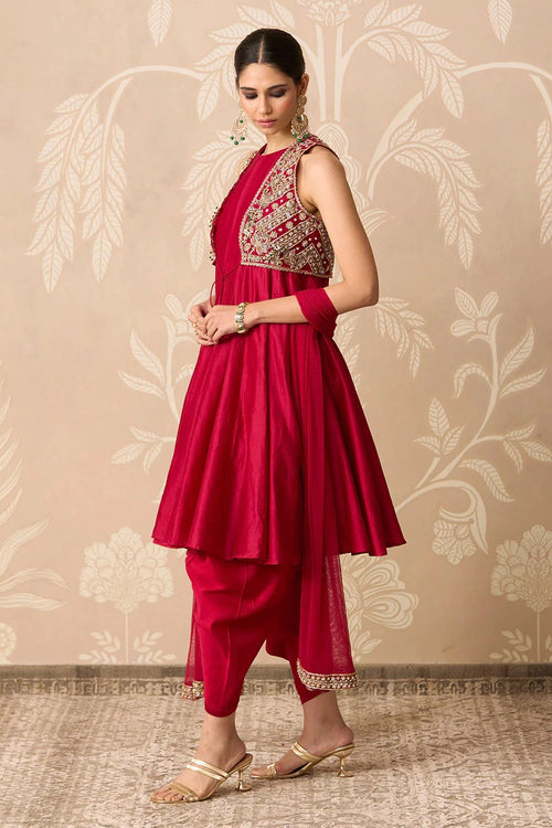 Raabta
Kurta Salwar Set