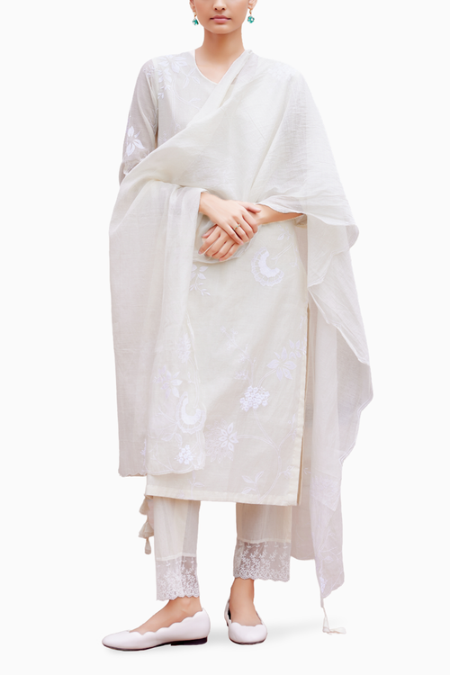 Swan Floral Embroidered Kurta Set