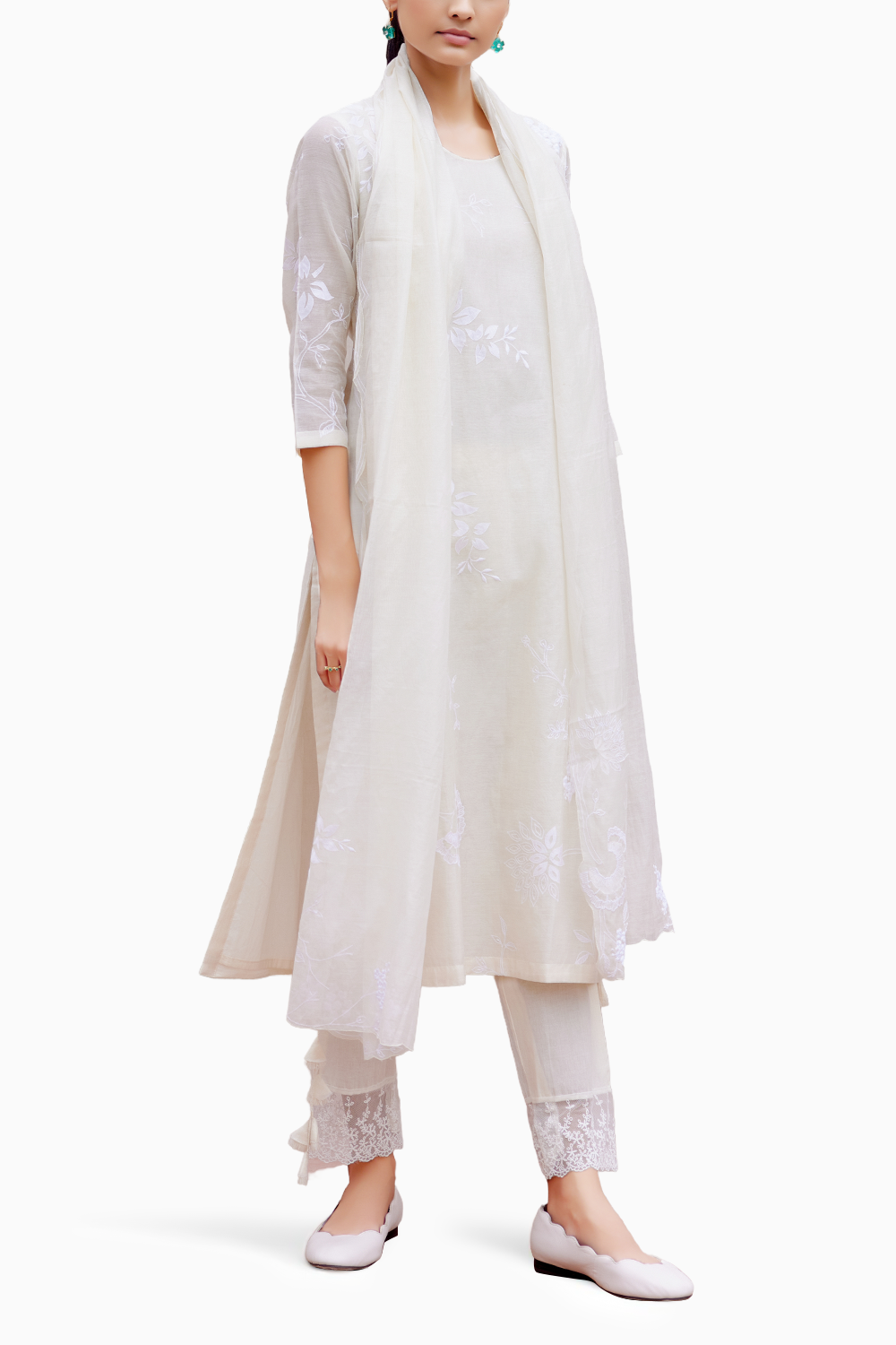 Swan Floral Embroidered Kurta Set