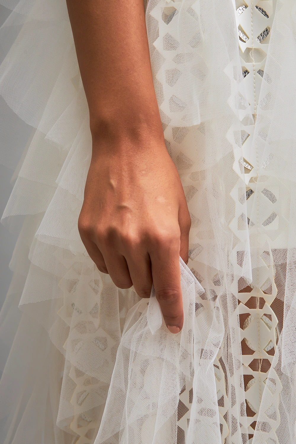 Shadow White Top With Geometry Tulle Skirt