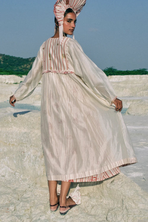 Su Mon Square Sleeve Dress