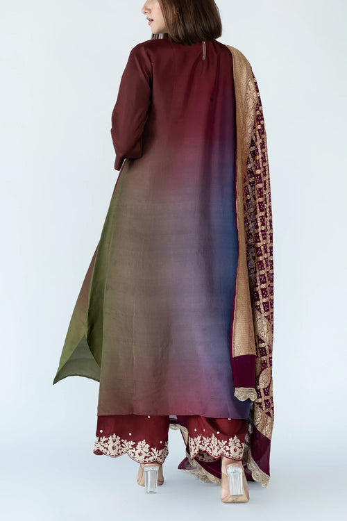 Maroon Ombre Kurta With Dupatta