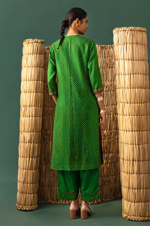 Green Bandhani Aari Suit Set