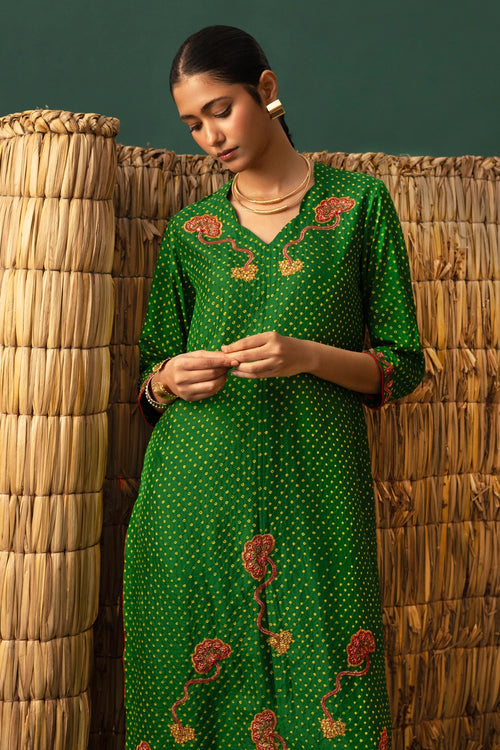 Green Bandhani Aari Suit Set