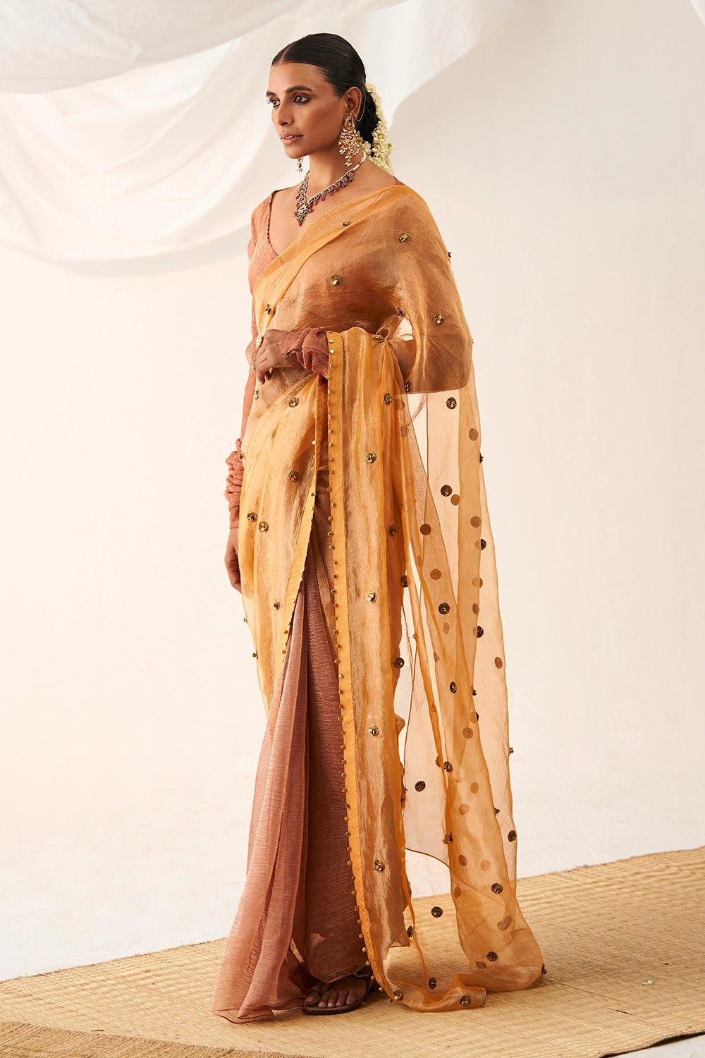 Vritra Peach Saree Set