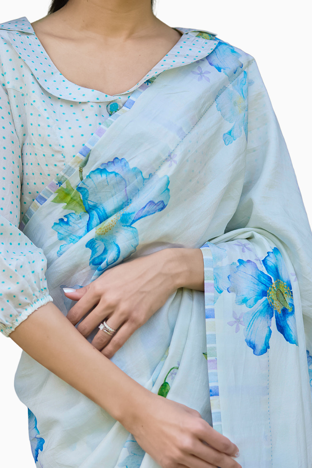 Aura Poppy Ivory Saree