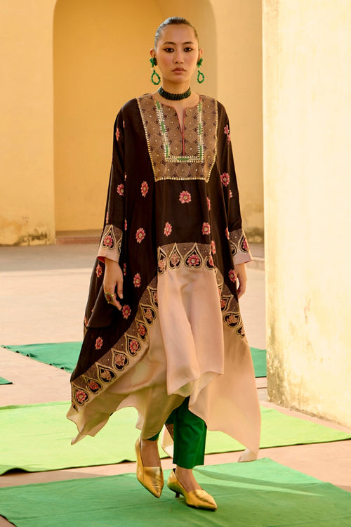 Jantar Mantar Rani Cape Set