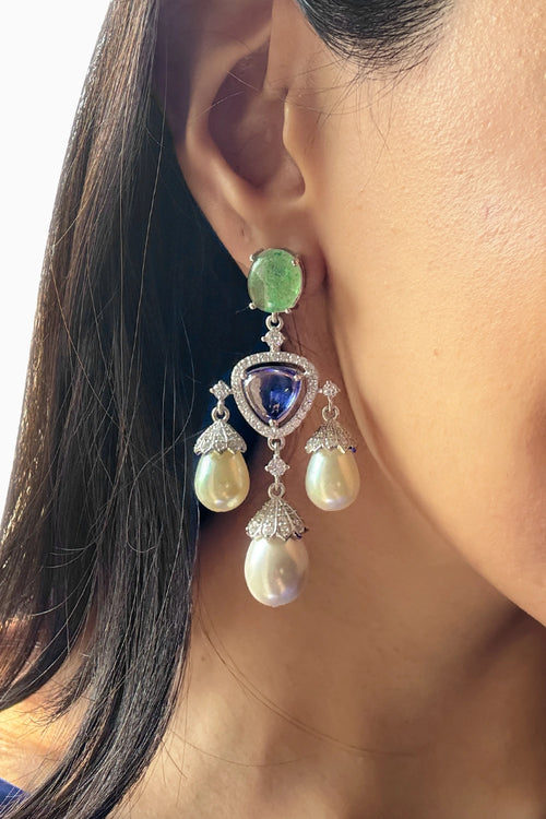 Isadora Pearl Earrings
