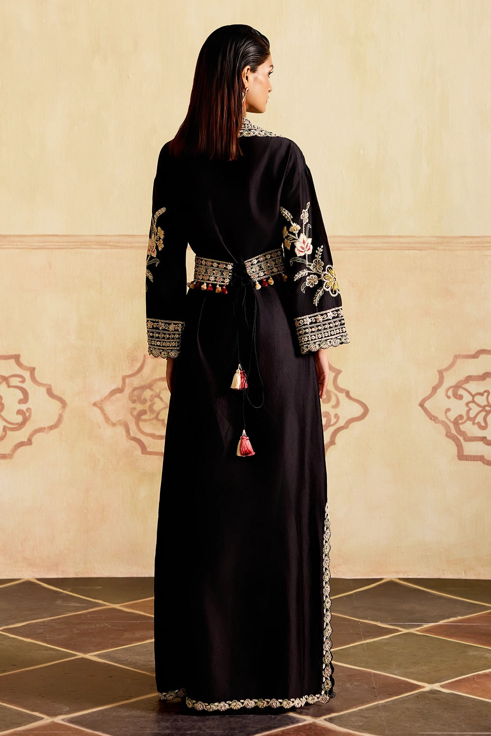 Black Contrast Embroidered Dress Kurta with Tie-Up Belt