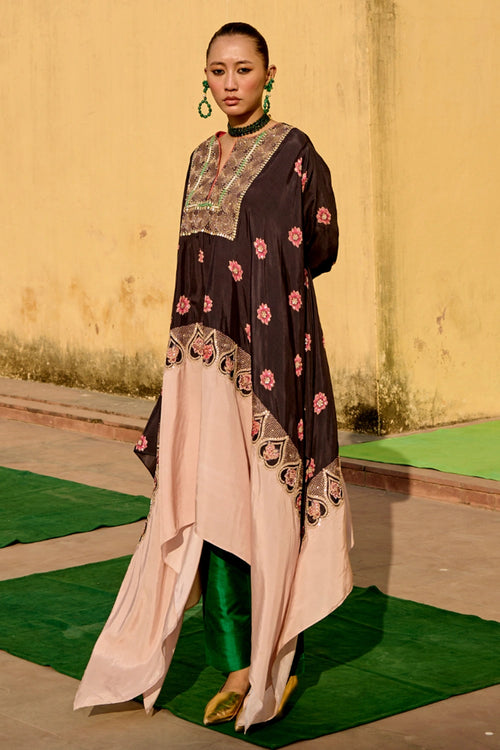 Jantar Mantar Rani Cape Set