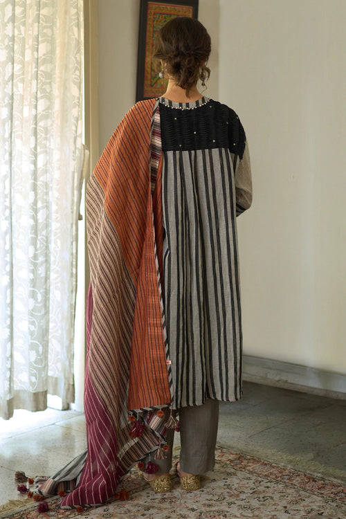 Lopa Dupatta