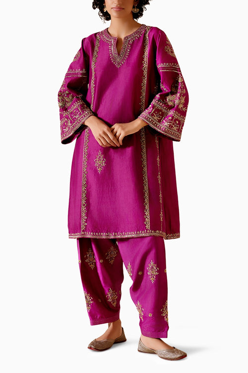 Amna Fuscia Kurta Set