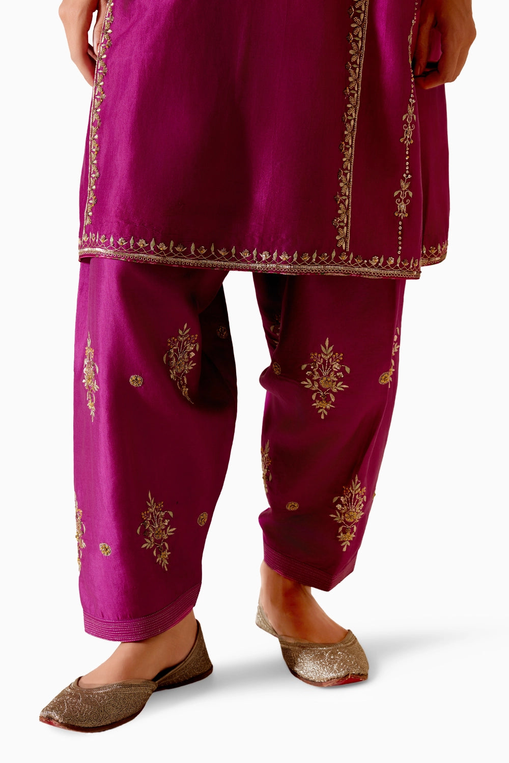 Amna Fuscia Kurta Set