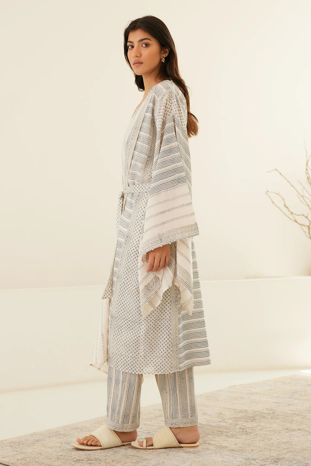 Papyrus White Kimono Set