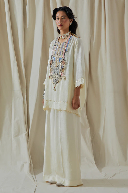 Mogra Kora Embellished Mitra Short Kurta With Trousers