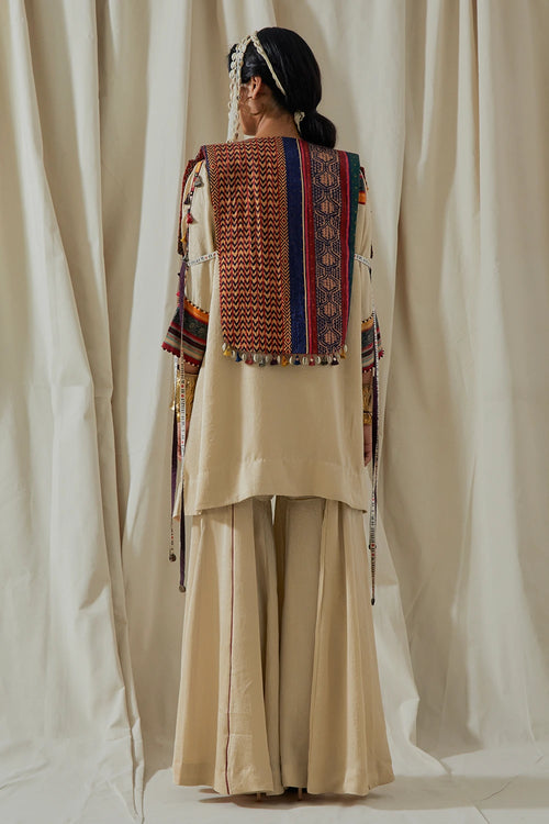Ecru Kora Zuri Gilet With Kurta And Flared Trousers