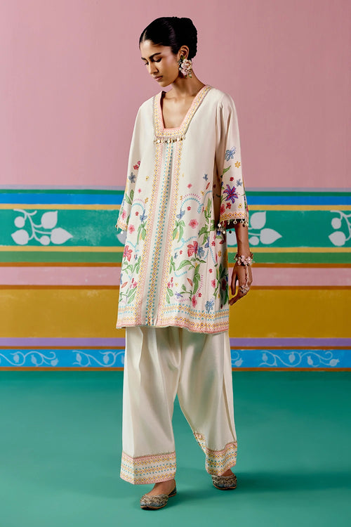 Ecru Floral Square Neck Kurta Set