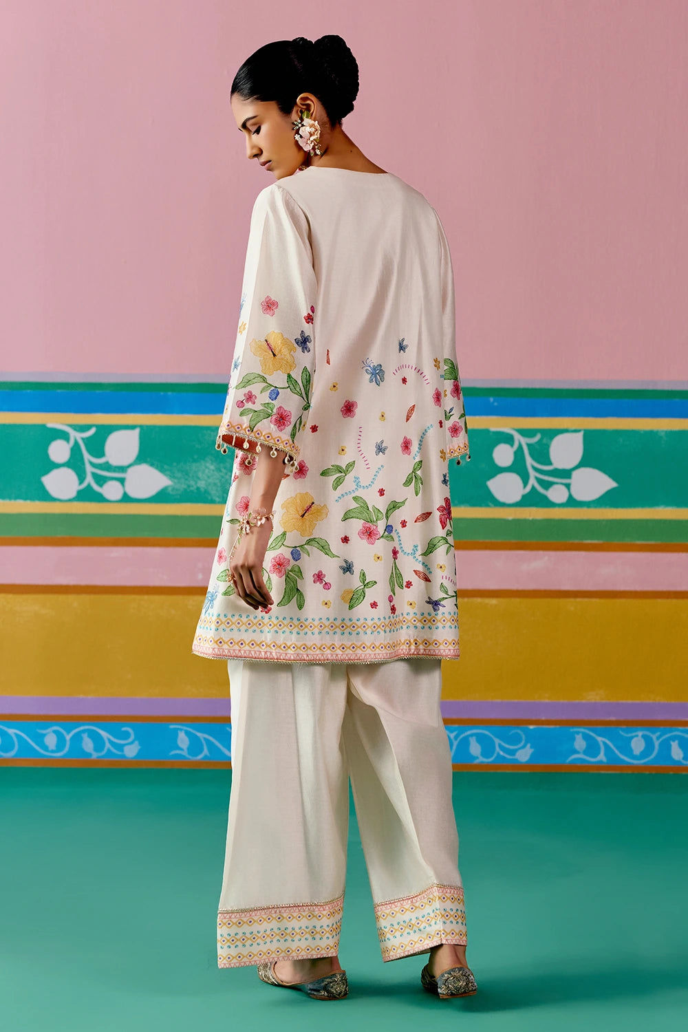 Ecru Floral Square Neck Kurta Set