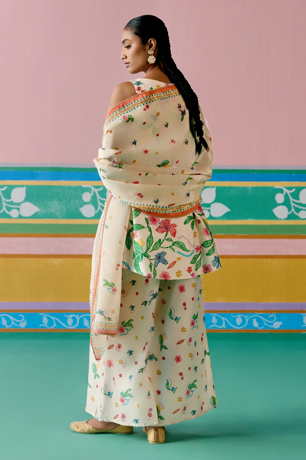 Ecru Floral Sleeveless Kurta Set With Dupatta