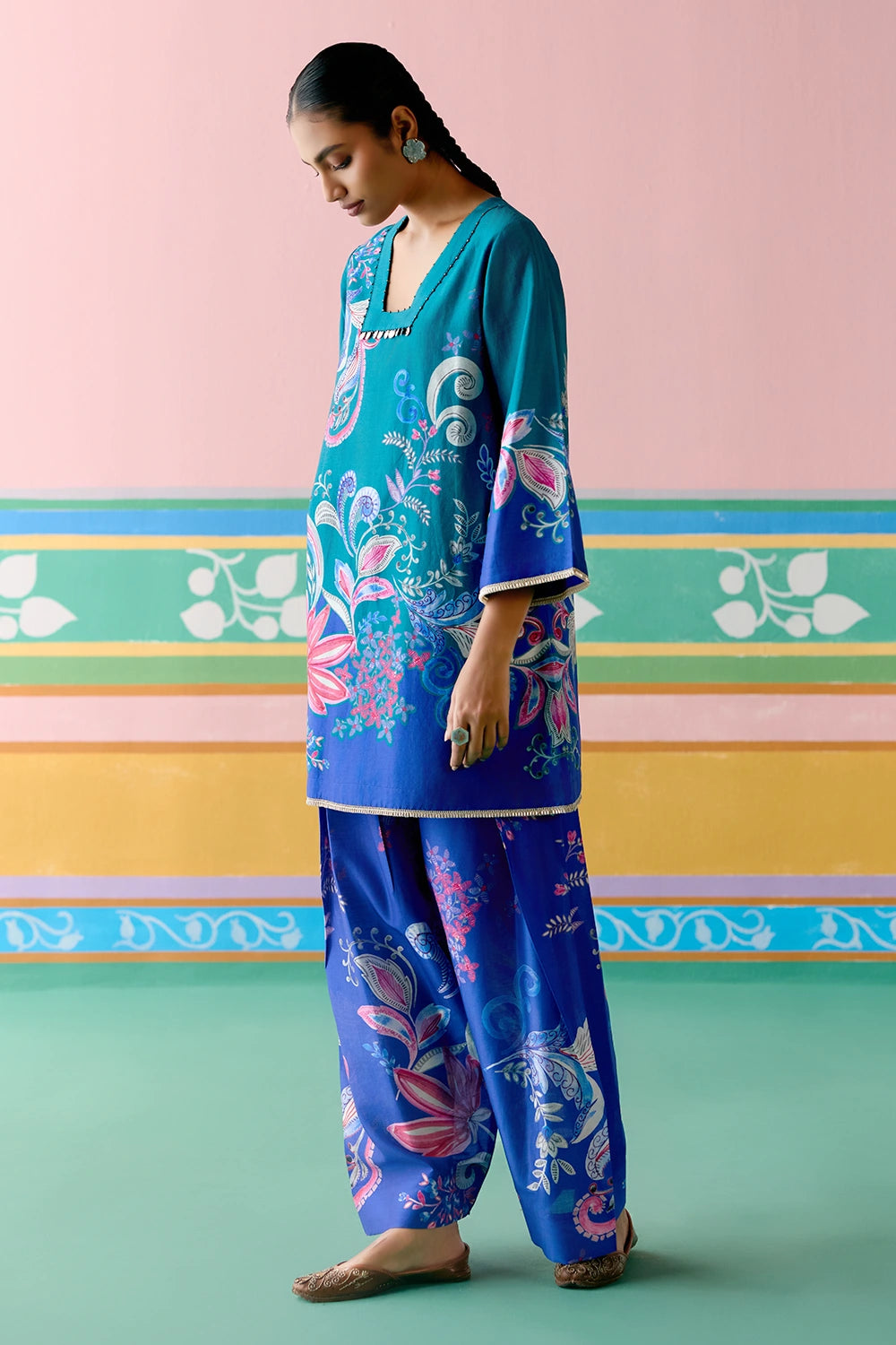 Teal Paisley Square Neck Kurta Set