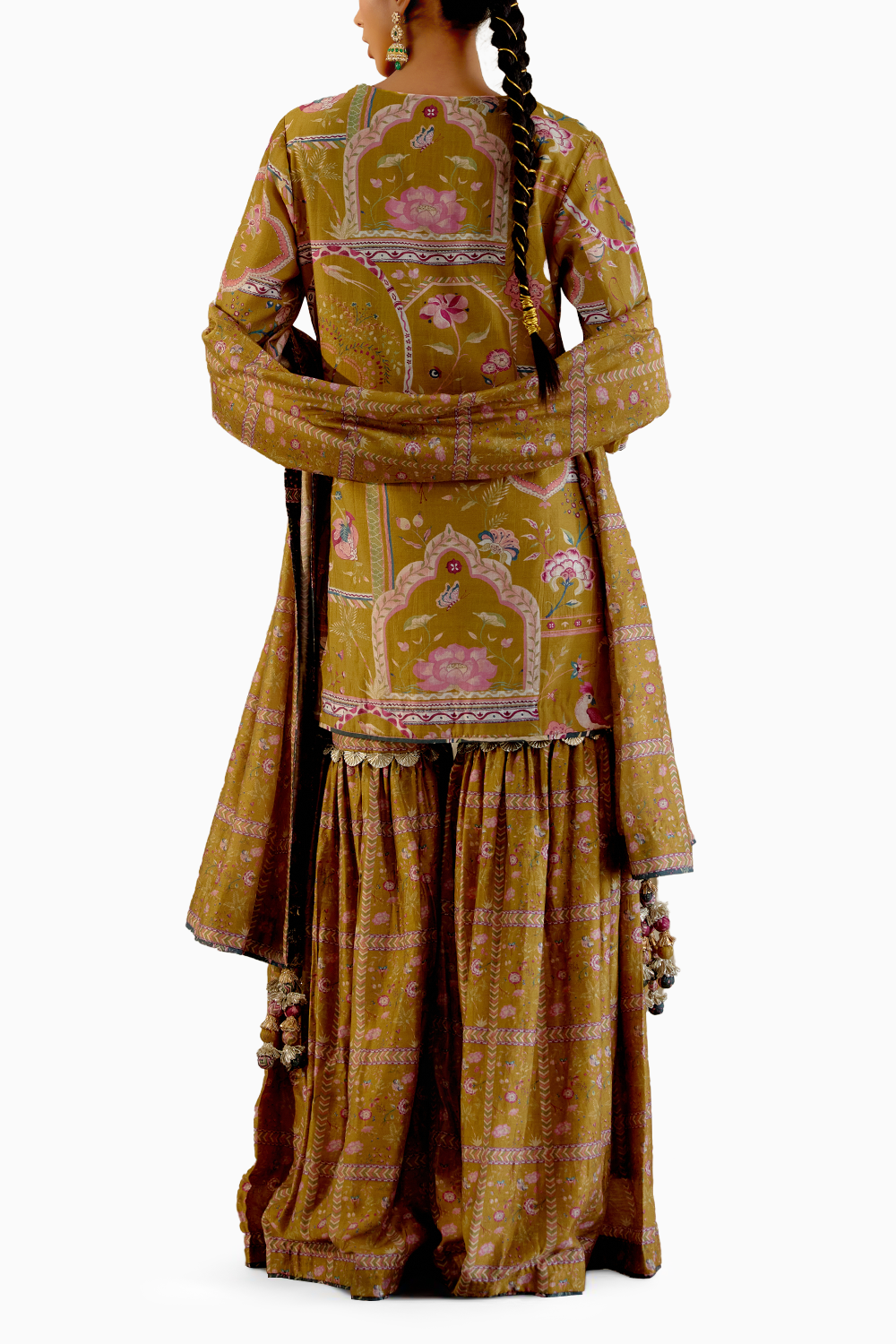 Vibhuti Sarson Kurta Set