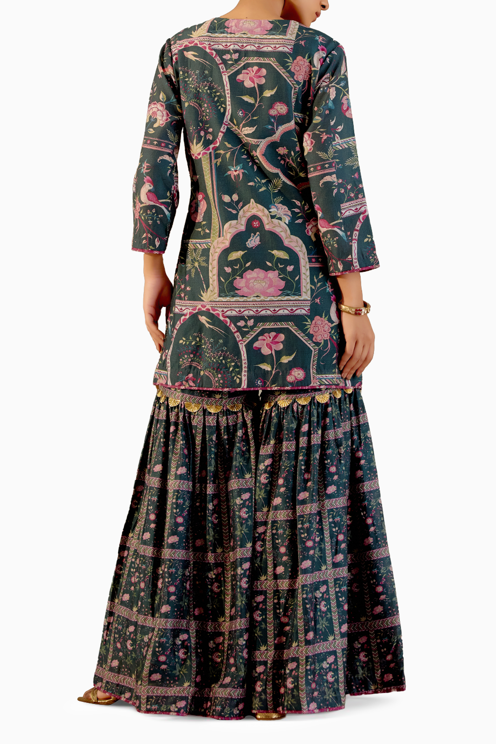 Vibhuti Morni Kurta Set