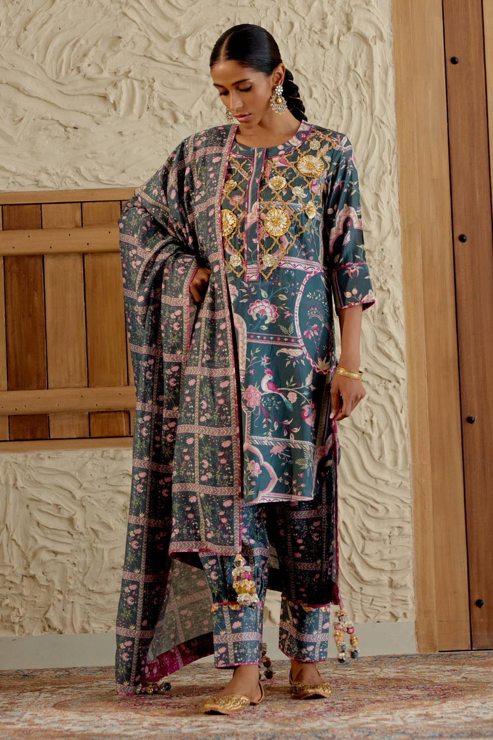 Ditya Morni Kurta Set