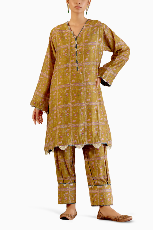 Amrita Sarson Kurta Set