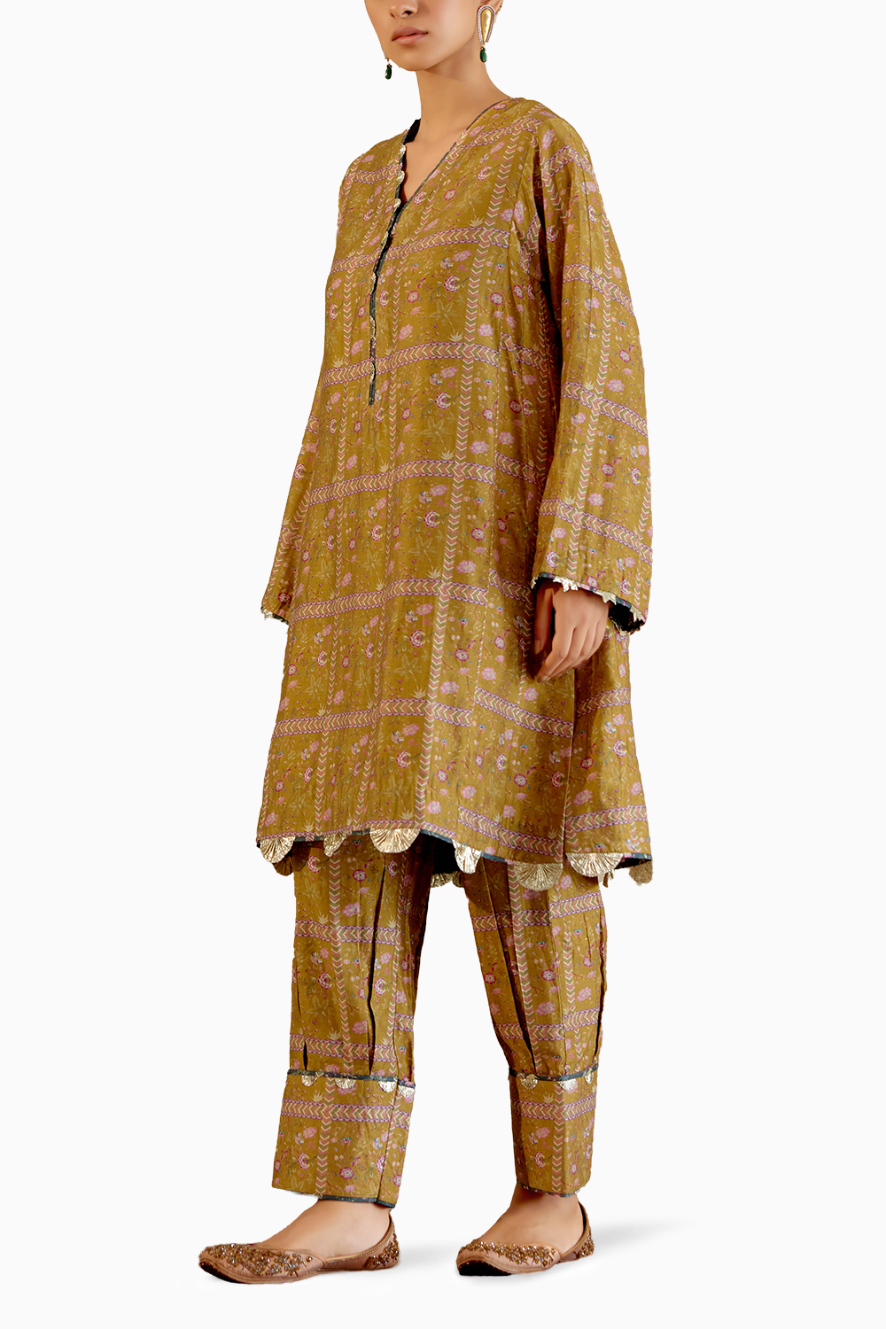 Amrita Sarson Kurta Set