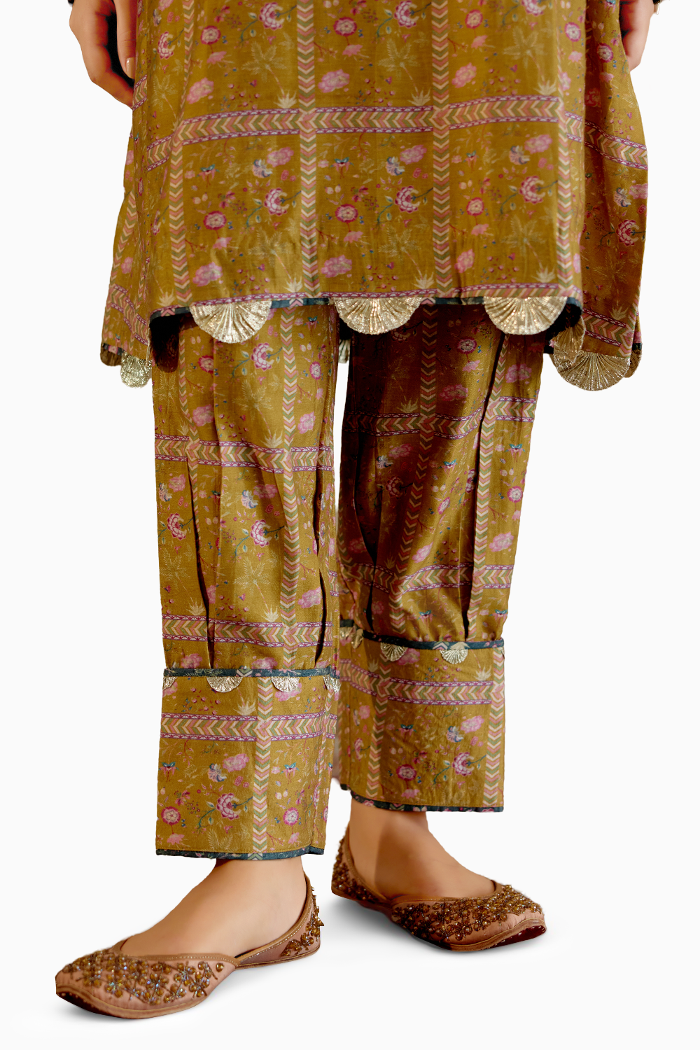 Amrita Sarson Kurta Set