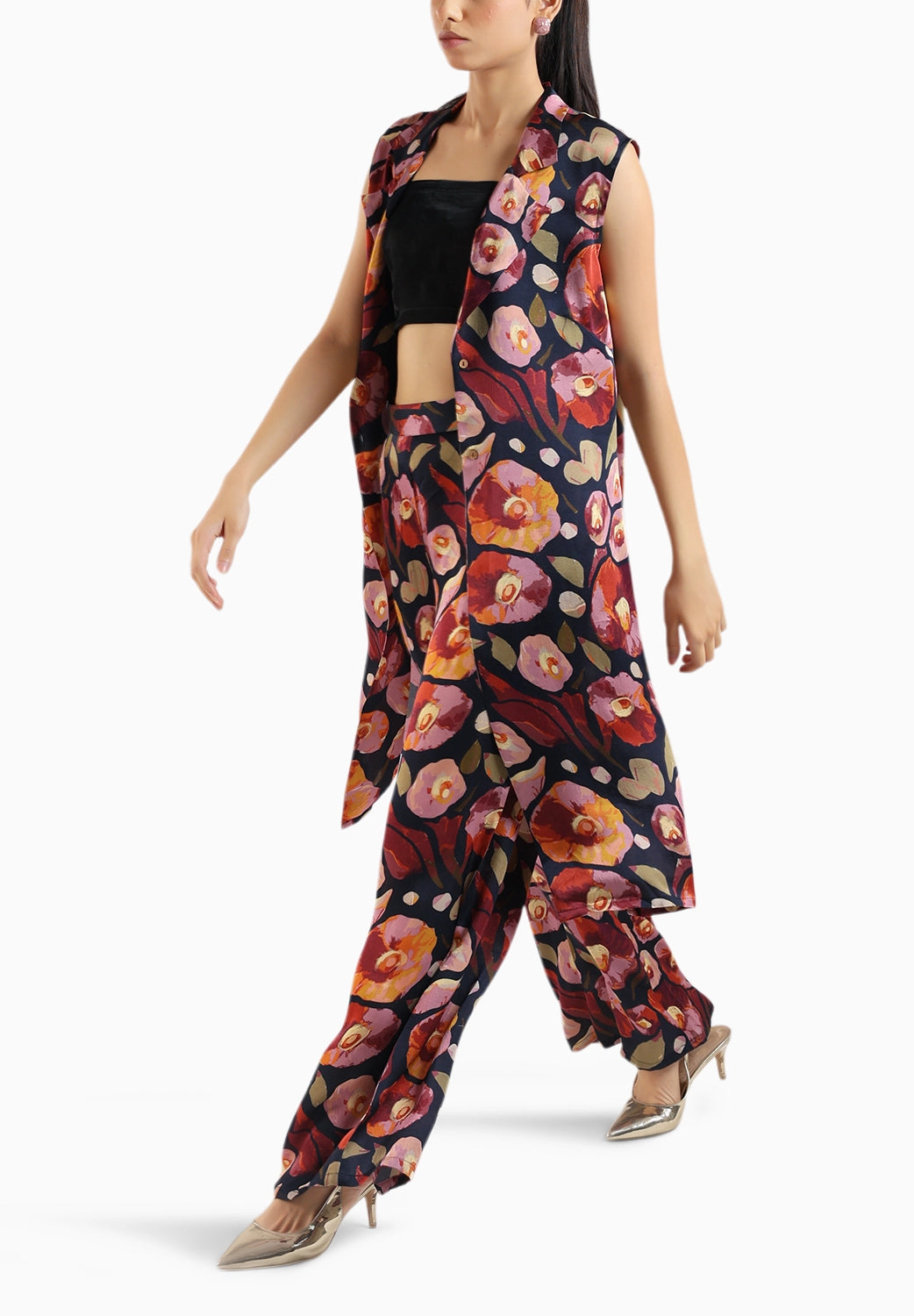 Black Collared Kurta Set With Bustier