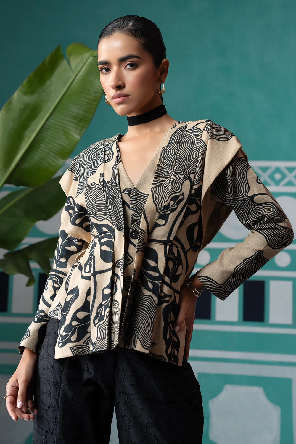 Black Iconic Striking Print Blouse With Pant Set