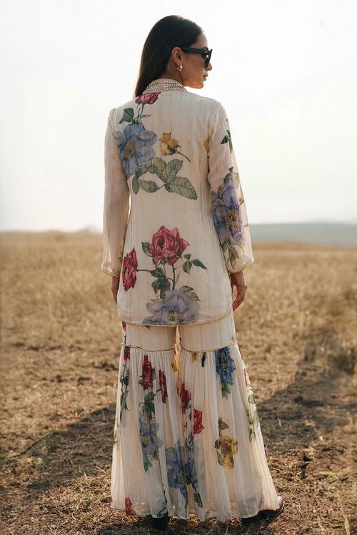 Ayla Embroidered Kurta Set