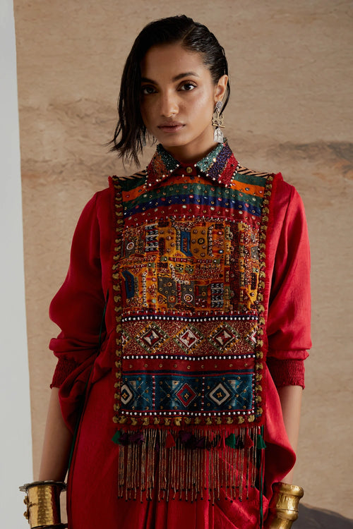 Sindoor Viana Bib Set