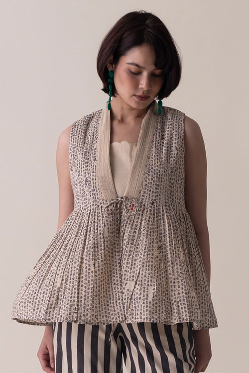 Black Beige Quinn Top