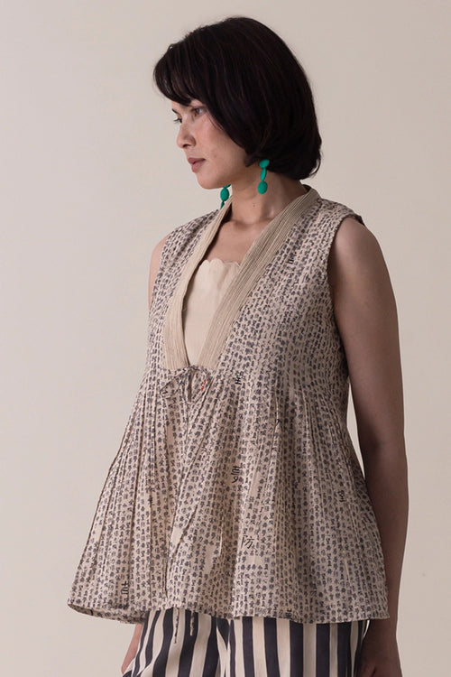 Black Beige Quinn Top