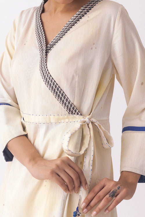 Aiko Kurta