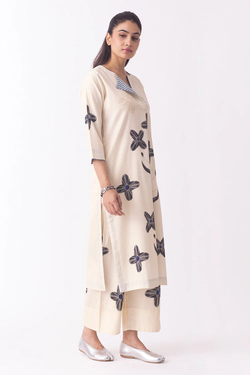 Misaki Kurta