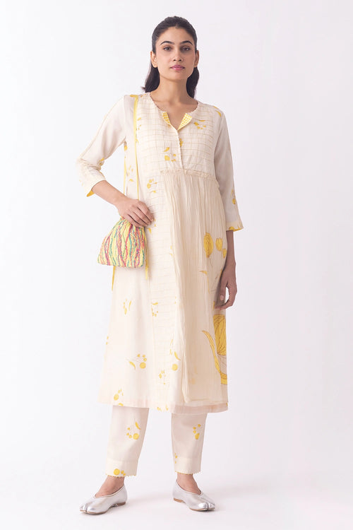 Akina Kurta